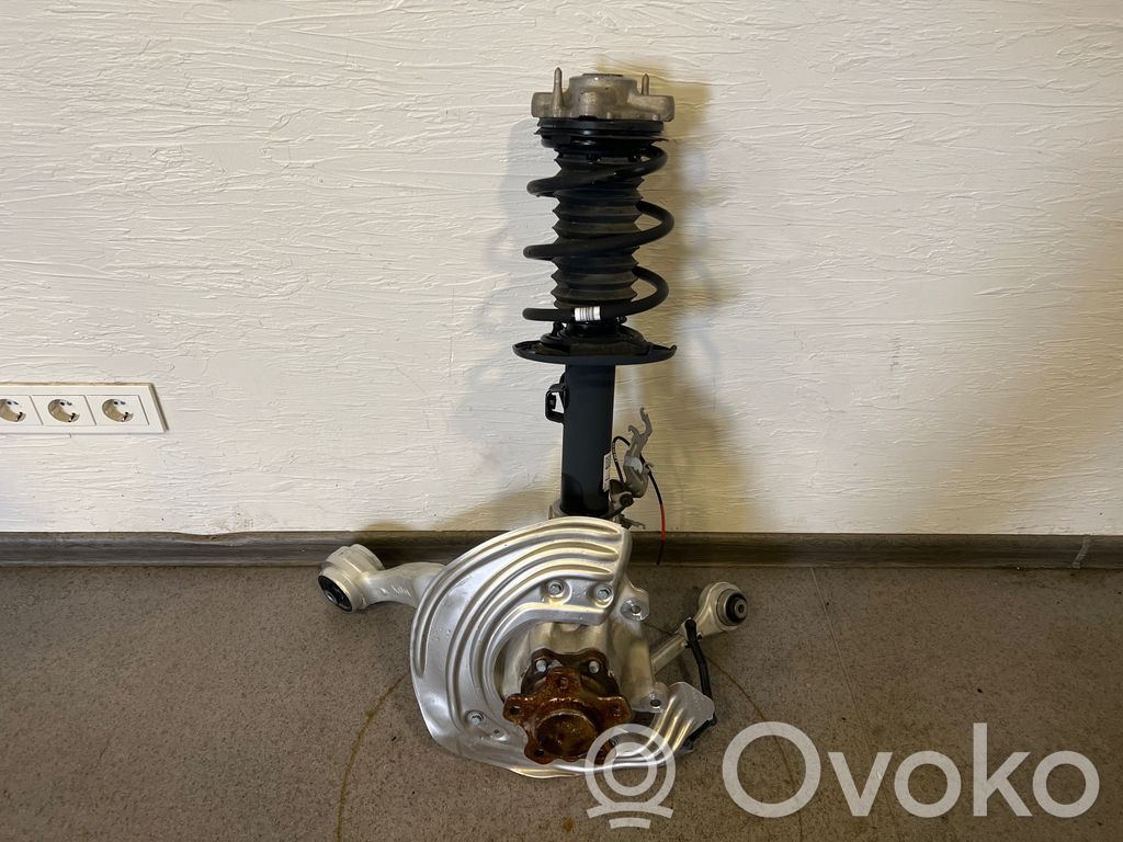 BMW i4 Front wheel hub spindle knuckle 