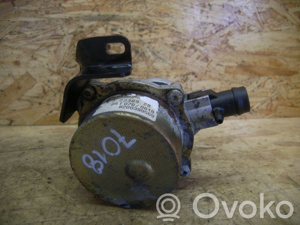 Vacuum pump   8200399569