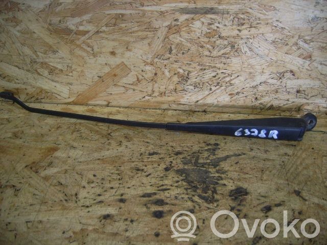 Opel Tigra A Etupyyhkimen sulan varsi 