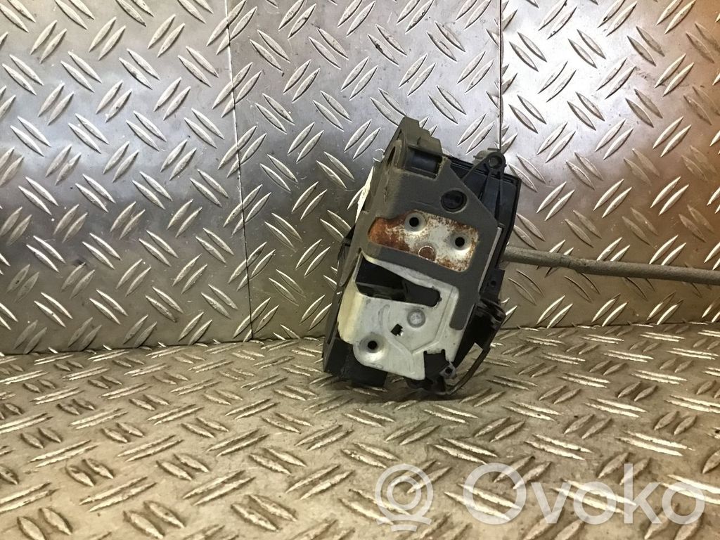 Front door lock   92401540001