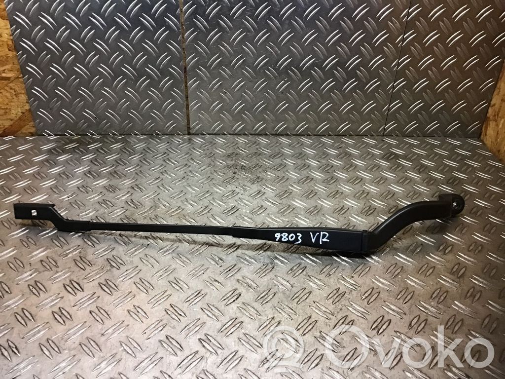 Front wiper blade arm   6M2117526CB