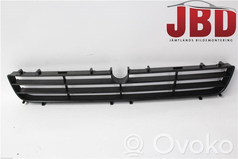 Front bumper lower grill   4561056,4561056