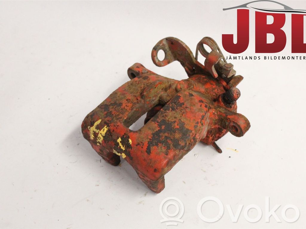 Audi A4 S4 B7 8E 8H Tylny zacisk hamulcowy 