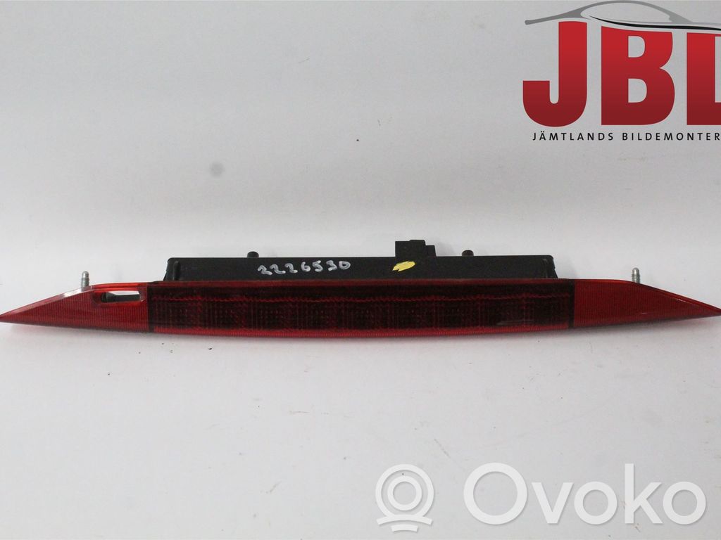 Subaru Outback Third/center stoplight 
