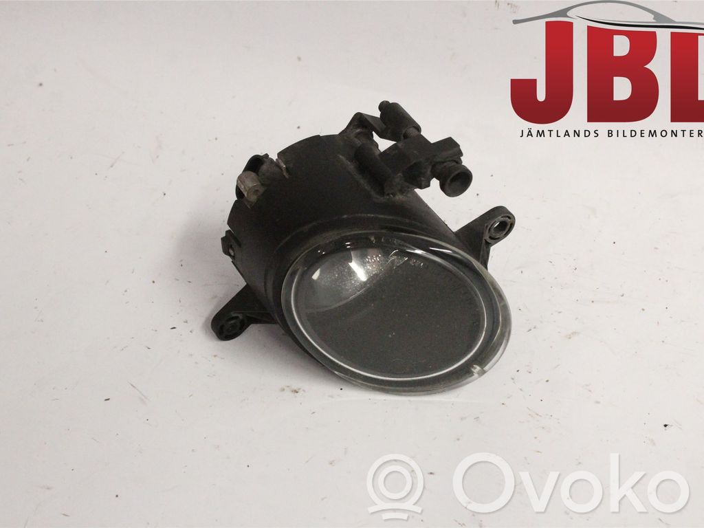 Audi A4 S4 B6 8E 8H Światło przeciwmgłowe przednie 