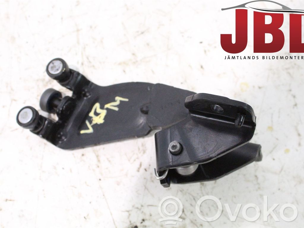 Rear door upper hinge   51813667,51813667