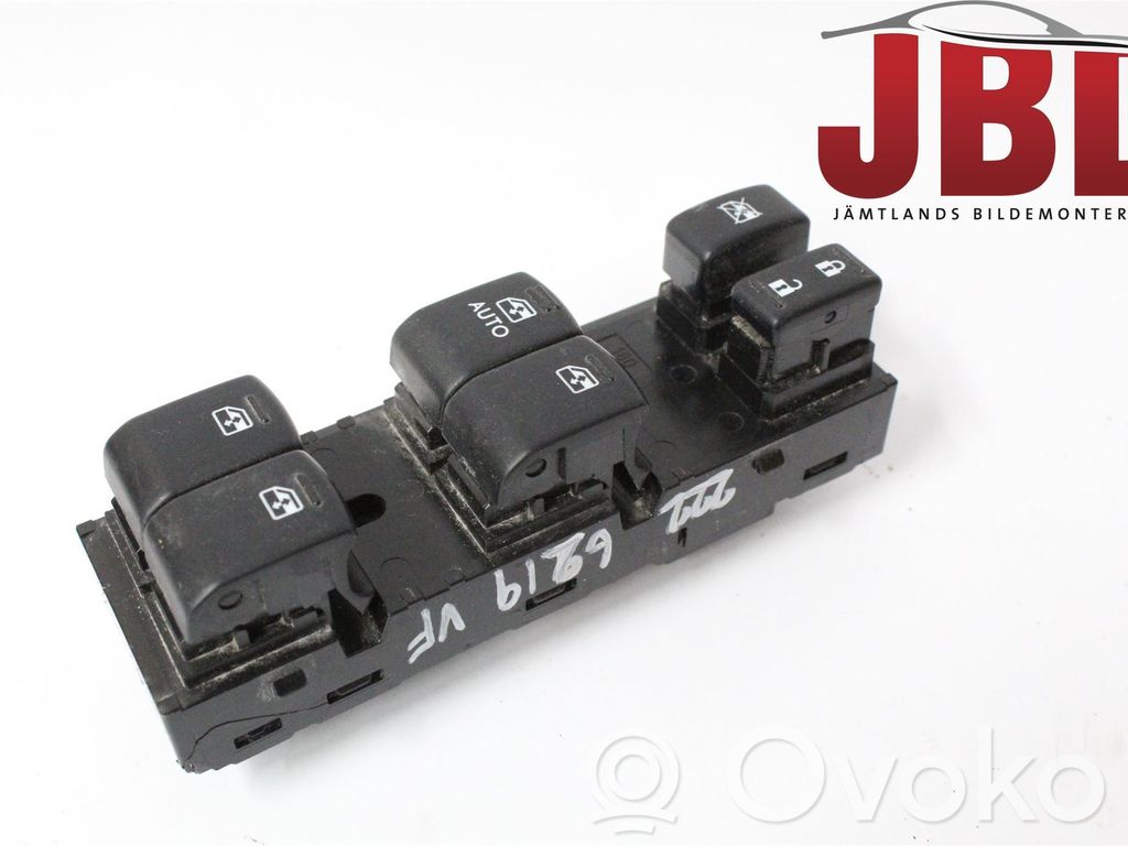 Electric window control switch   83071SG040