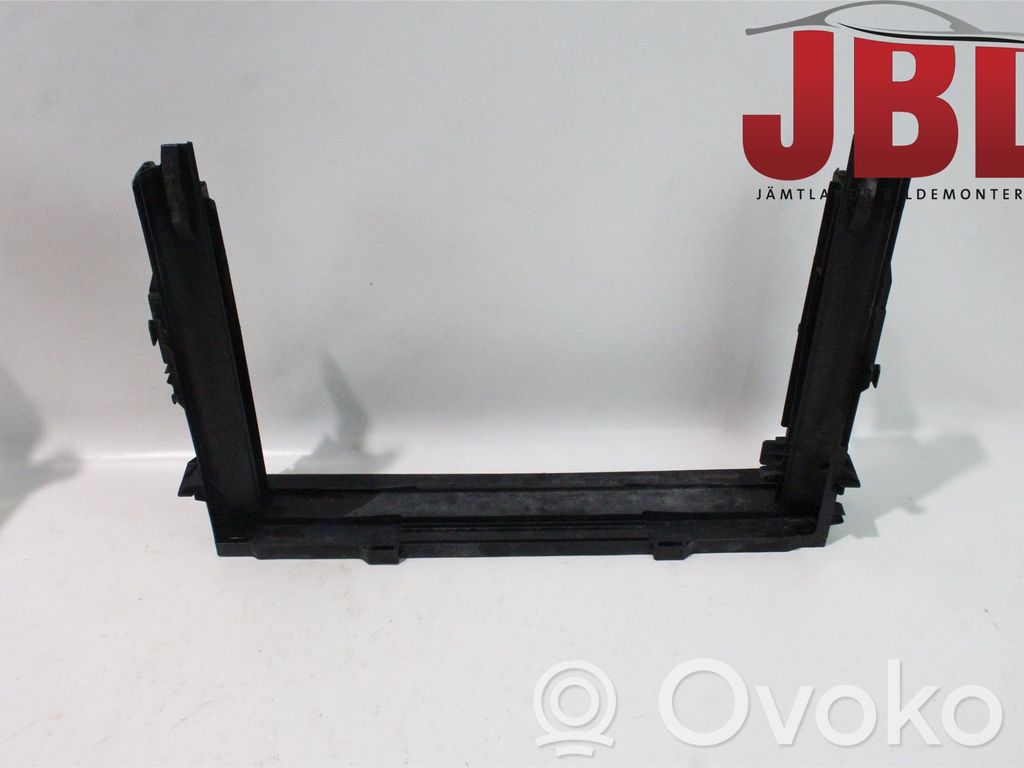Radiator support slam panel bracket   17117545866