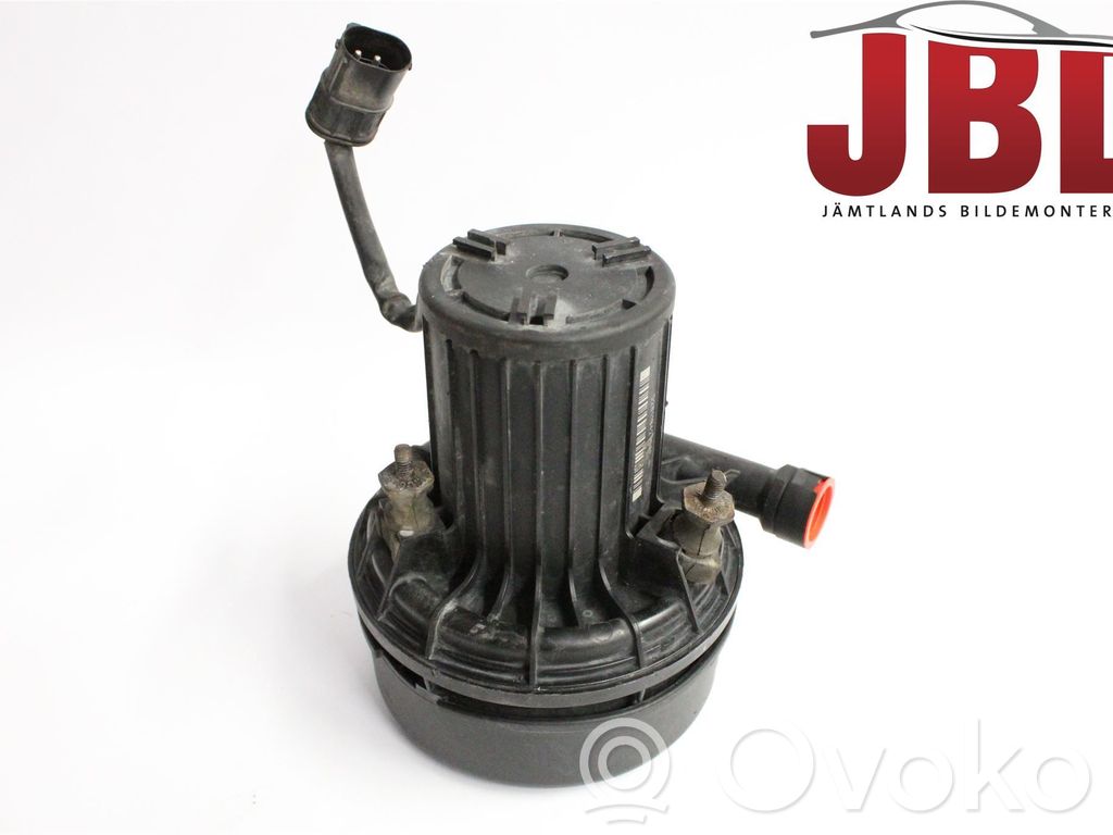 BMW 5 E60 E61 Pompe à air secondaire 