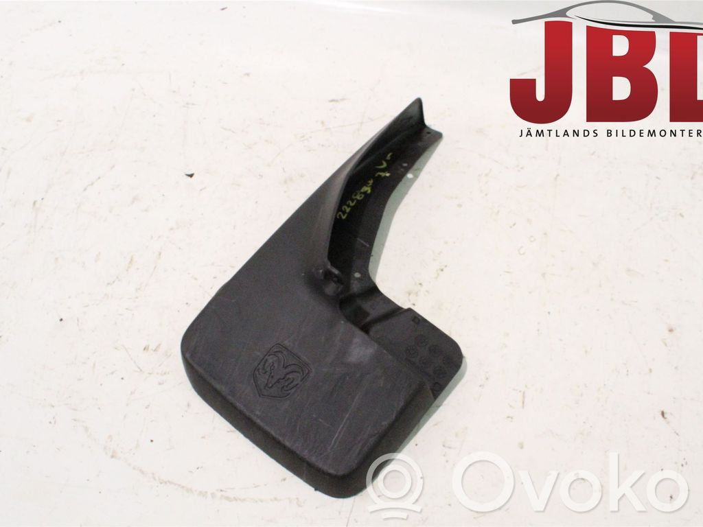 Garde-boue avant   82212287AC