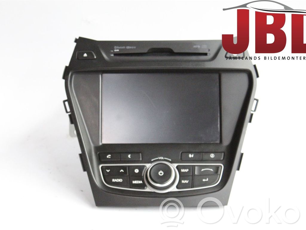 Hyundai Santa Fe GPS navigation control unit/module 