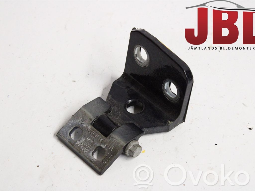 BMW X3 E83 Rear door upper hinge 