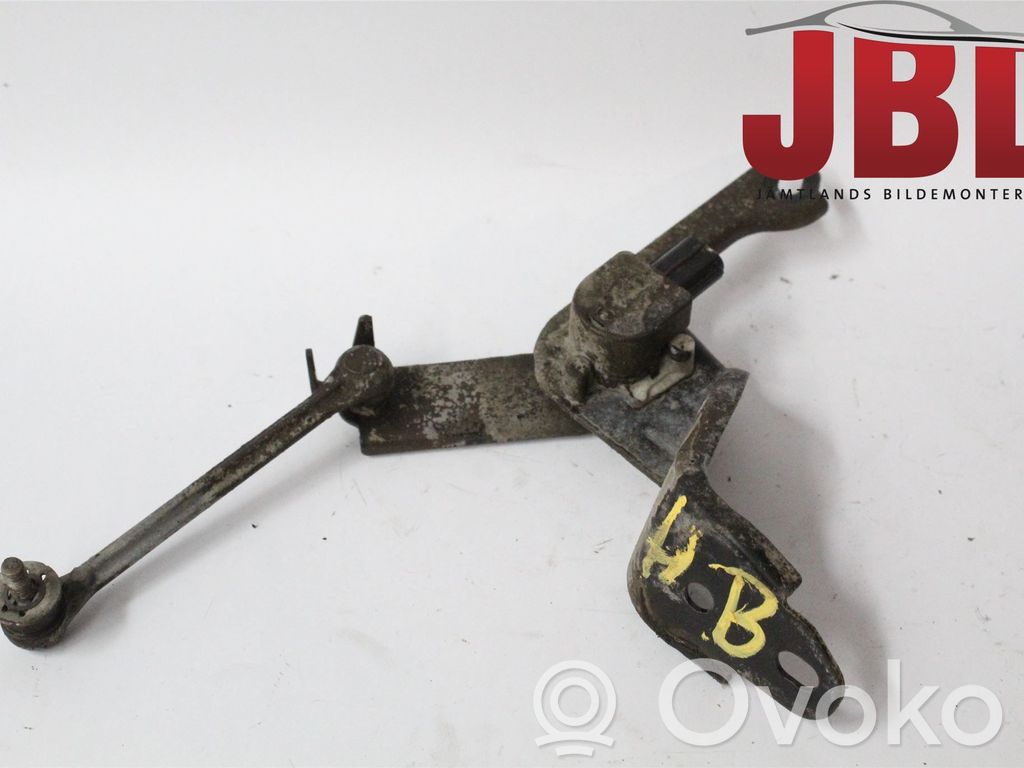 Headlight/headlamp level sensor   8651A161