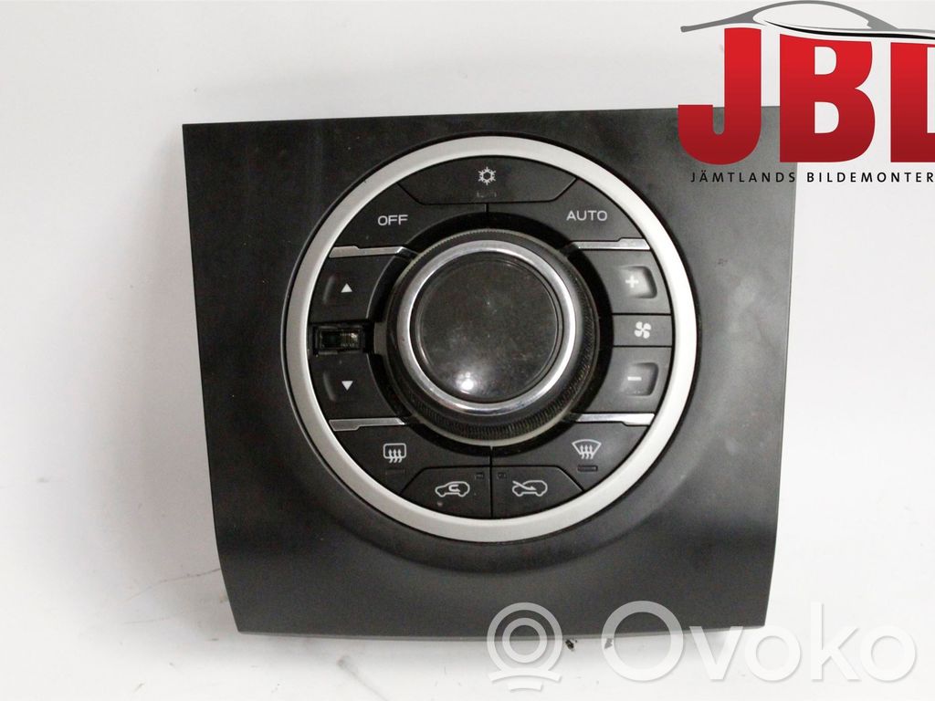 Isuzu D-Max Unidad de control climatización 
