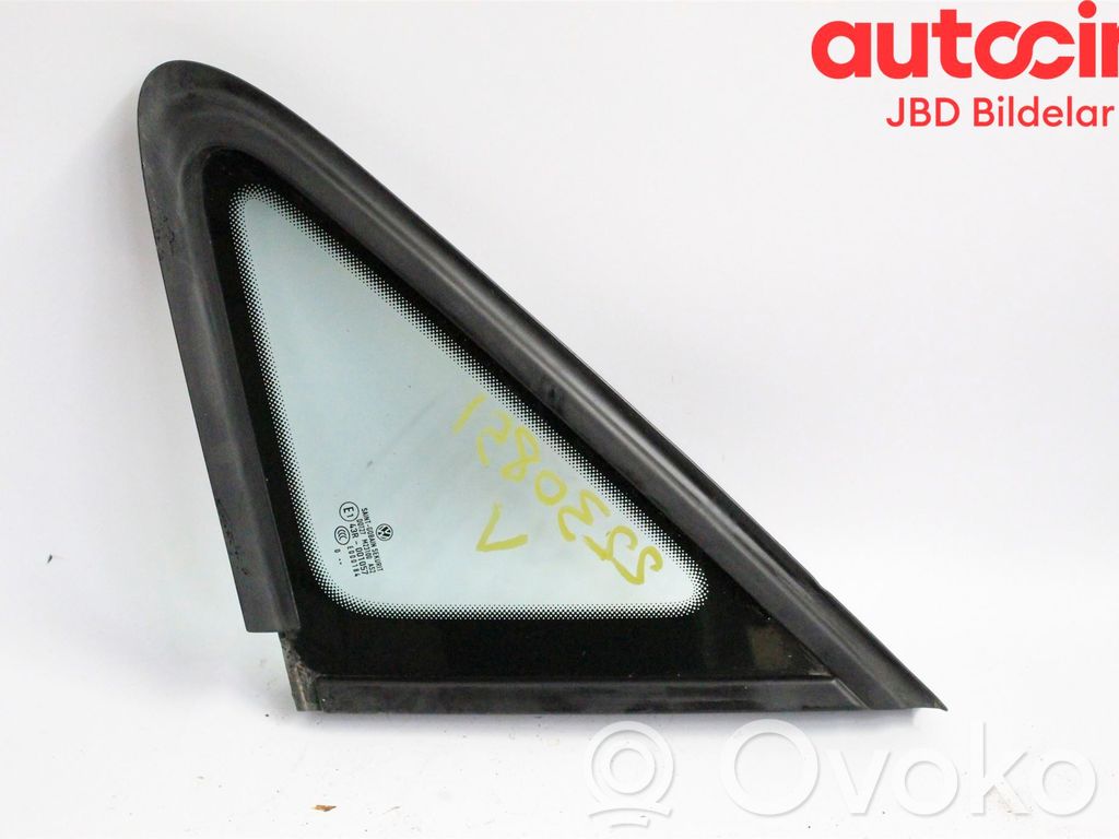 Volkswagen Caddy Front door vent window glass four-door 