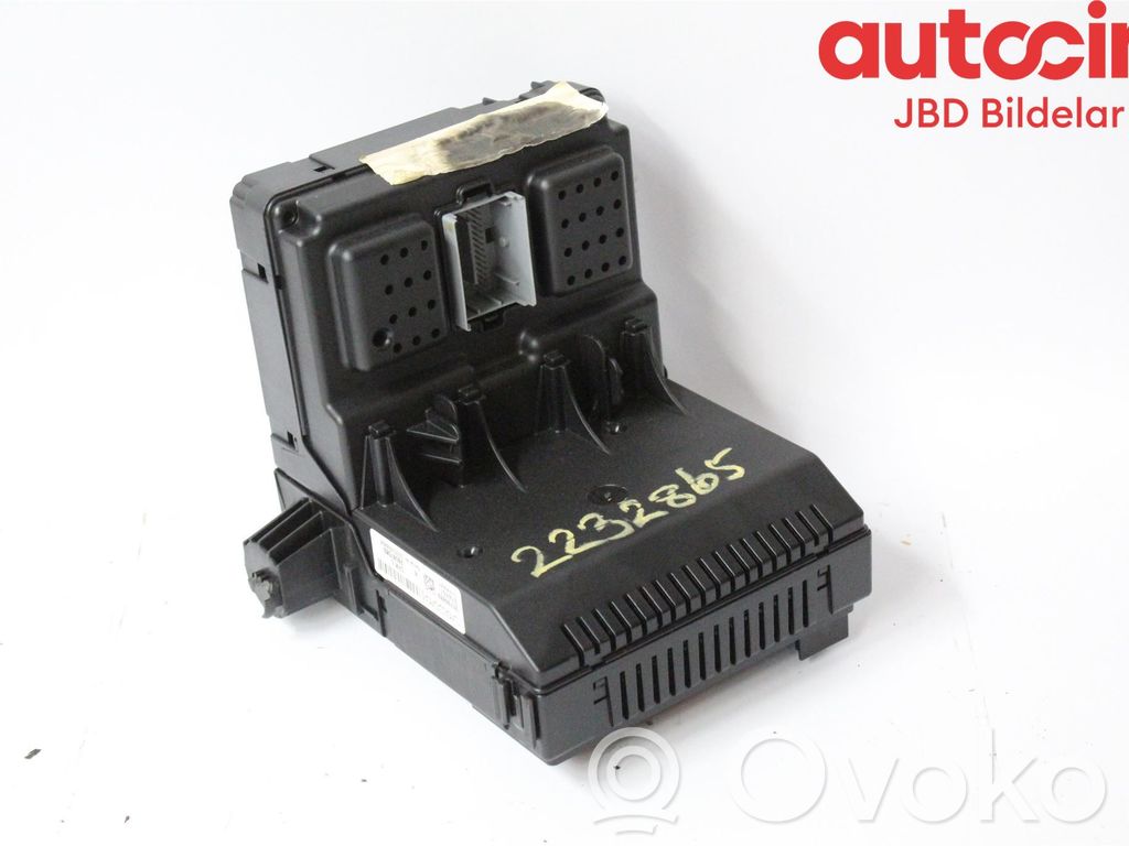 Sulakemoduuli   31394157,30786889,30786889