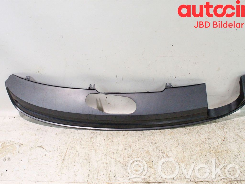 Audi A4 S4 B9 Takapuskurin alaosan lista 