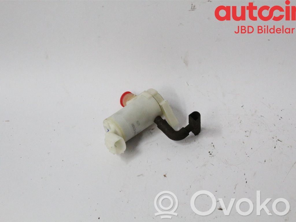 Subaru XV I Windscreen/windshield washer pump 