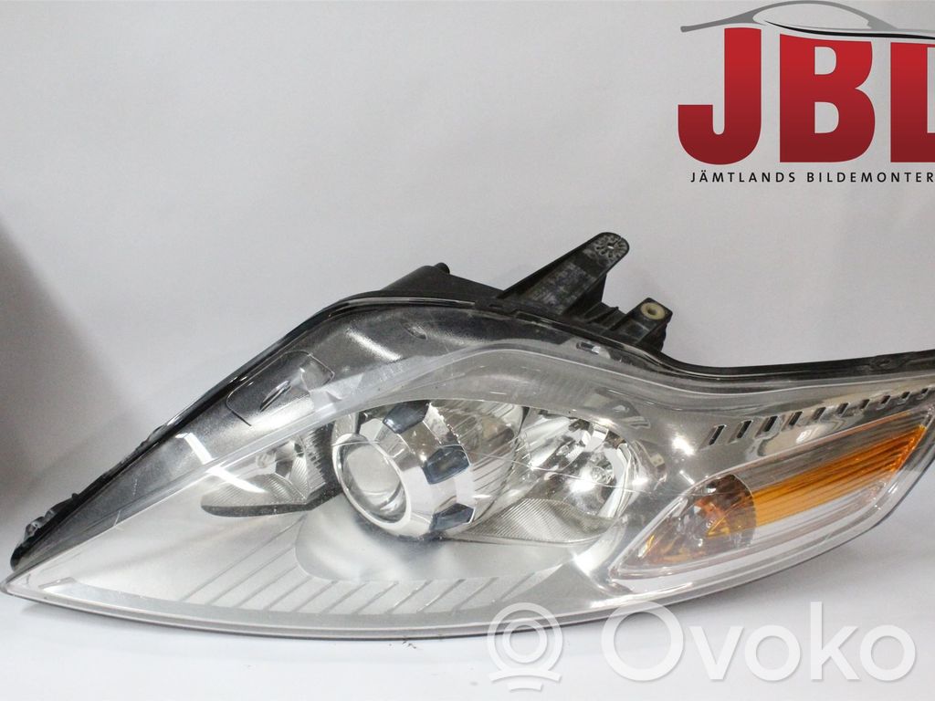 Ford Mondeo MK IV Lampa przednia 