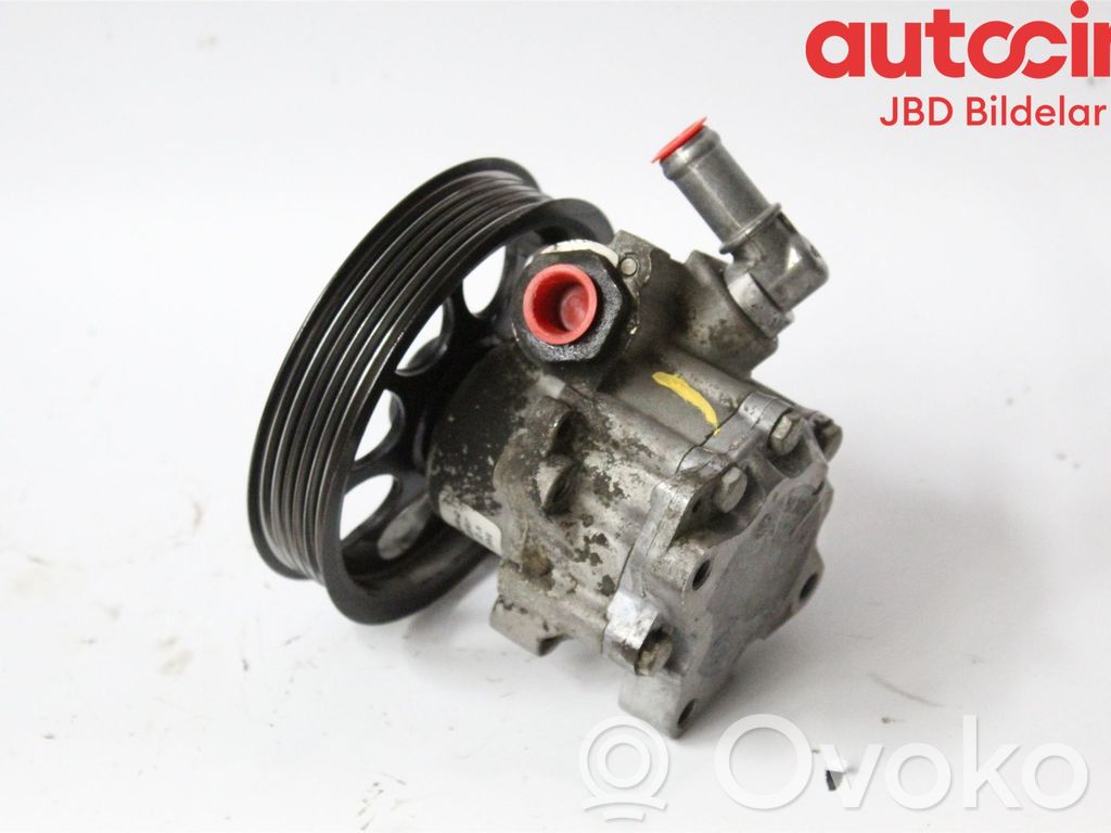 Ohjaustehostimen pumppu   5230750