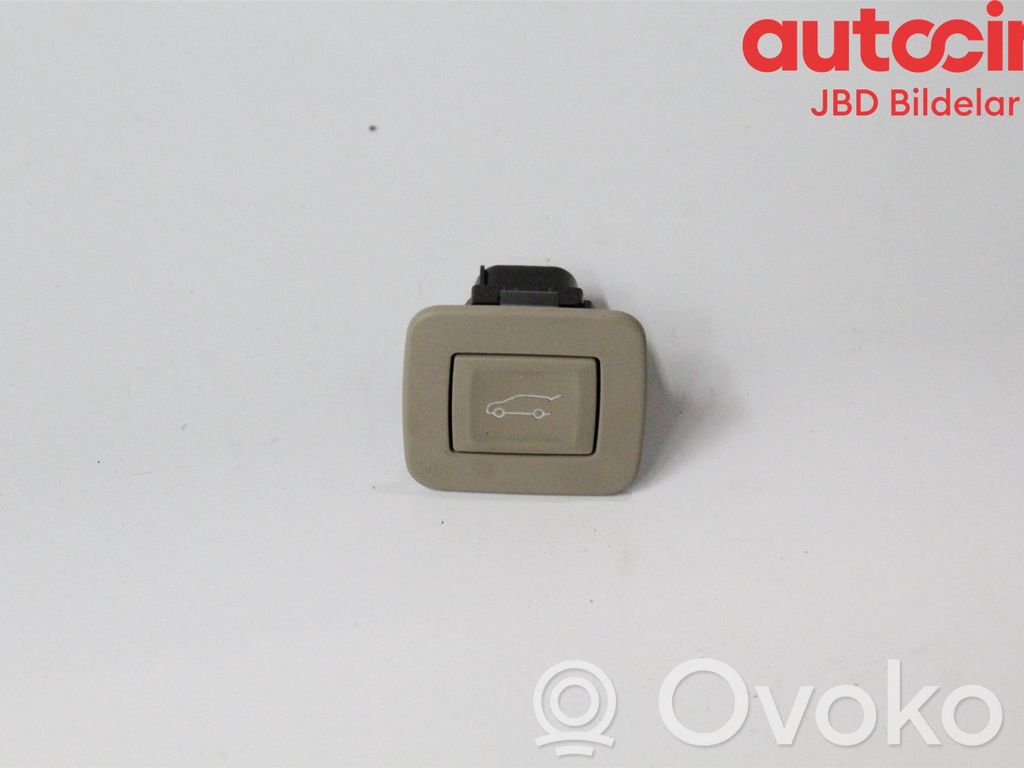 Tailgate/boot open switch button   13278700