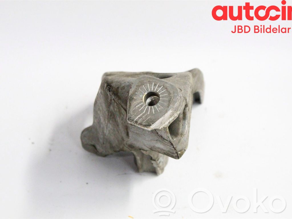 Engine mounting bracket   8K0199307BP