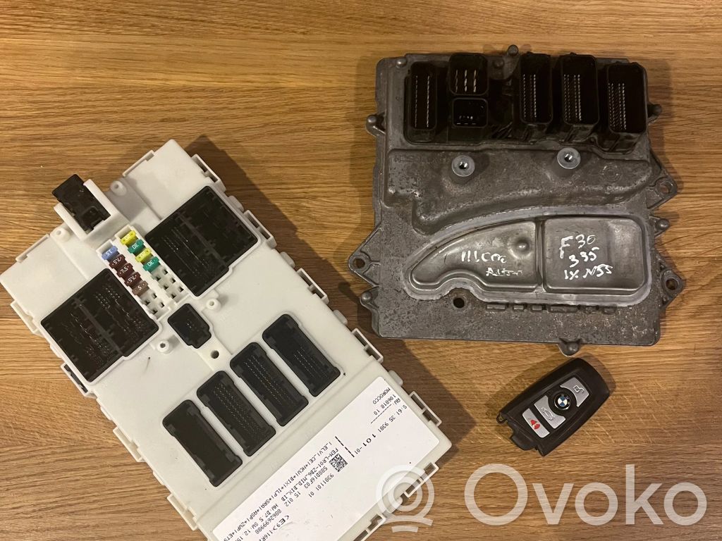 BMW 3 F30 F35 F31 Engine control unit/module 