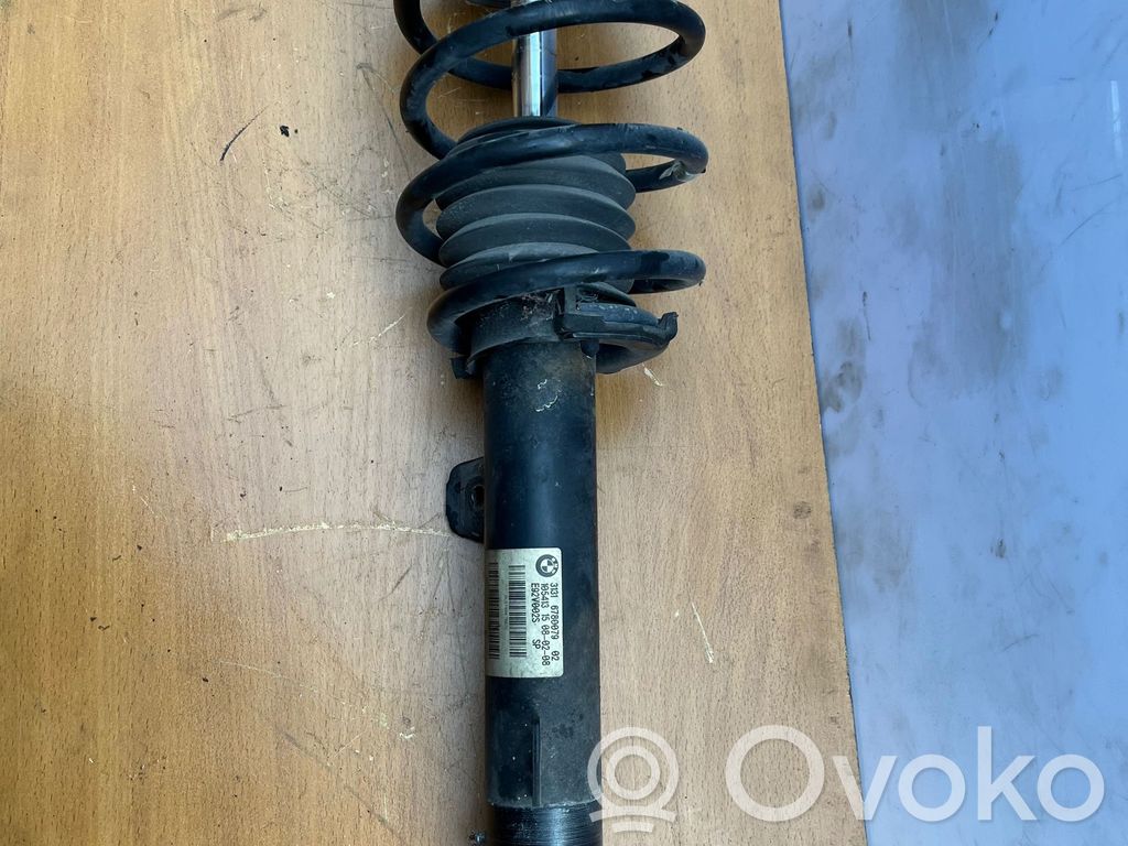 BMW 3 E92 E93 Priekšpusē amortizators 