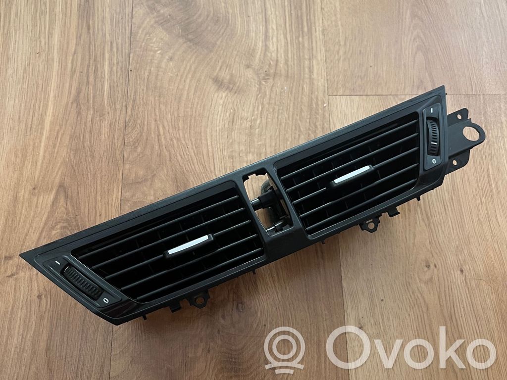 BMW X1 E84 Dash center air vent grill 