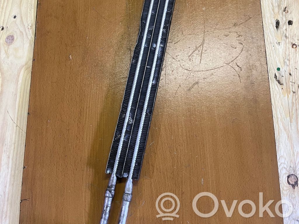 BMW 3 E92 E93 Vairo stiprintuvo radiatorius 