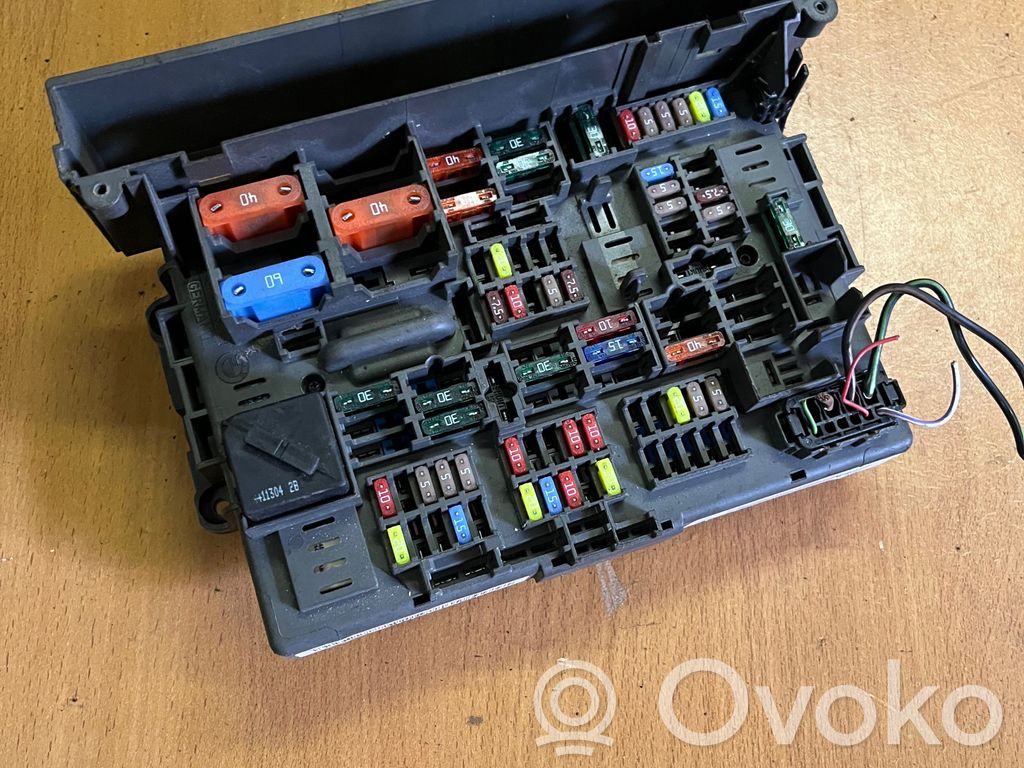 BMW 3 E90 E91 Fuse module 