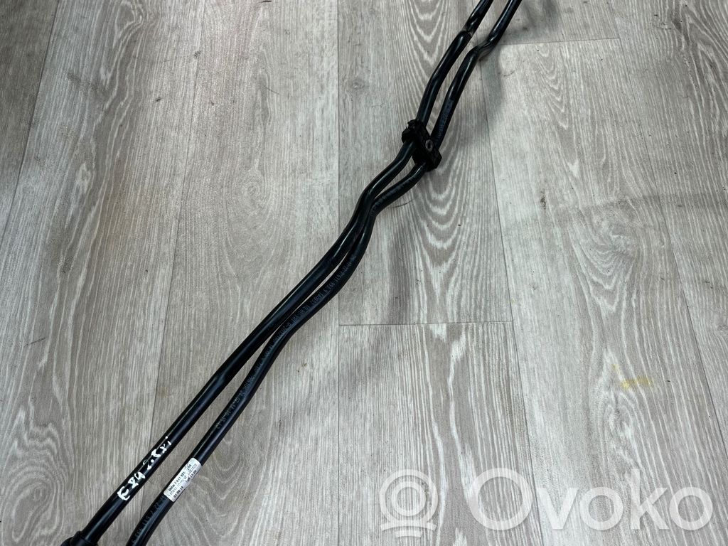 BMW X1 E84 Pārnesumkārbas eļļas dzesētāja caurulīte (-es) / šļūtene (-es) 