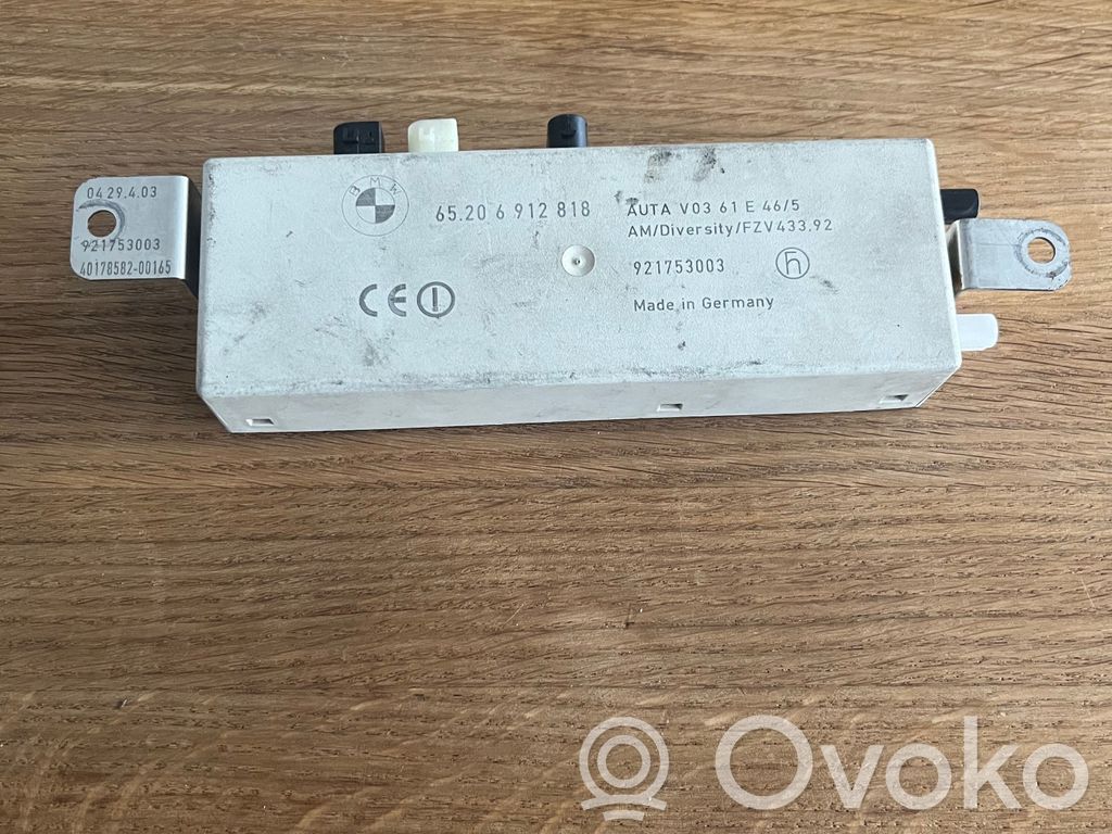 BMW 3 E46 Antenos stiprintuvas 