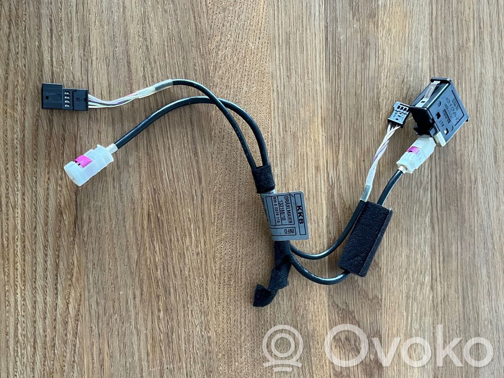 Enchufe conector USB   61319129651,9187009,6940236