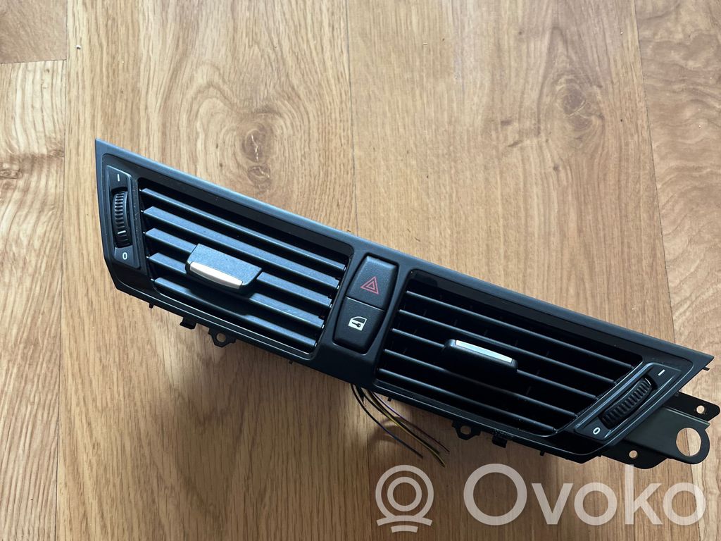 BMW X1 E84 Dash center air vent grill 