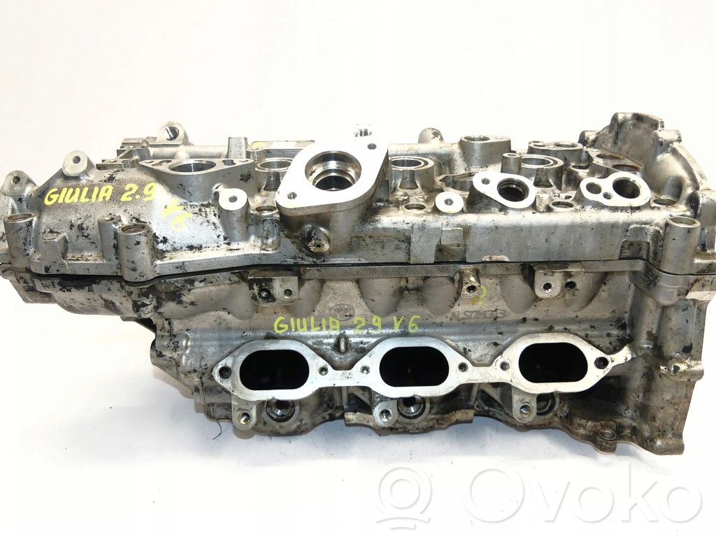Alfa Romeo Giulia Engine head 