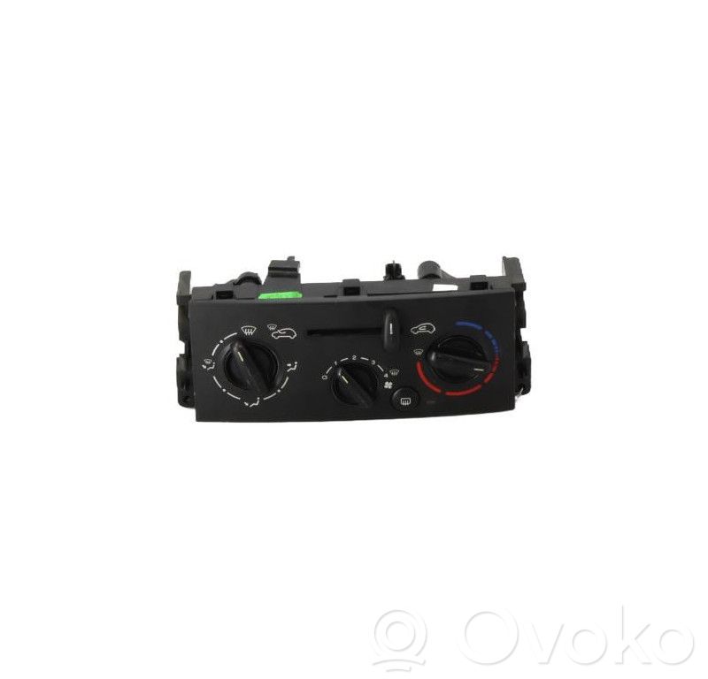 Peugeot 207 Climate control unit 