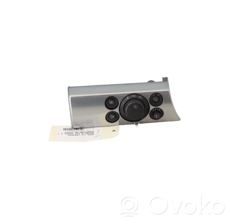 Opel Astra H Light switch 