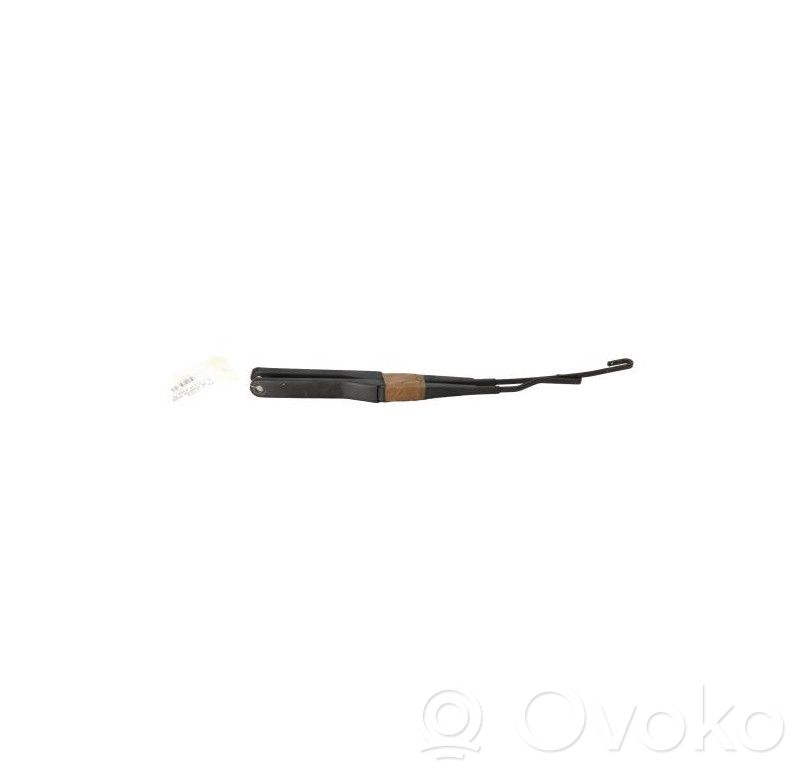 BMW Z4 E85 E86 Front wiper blade arm 
