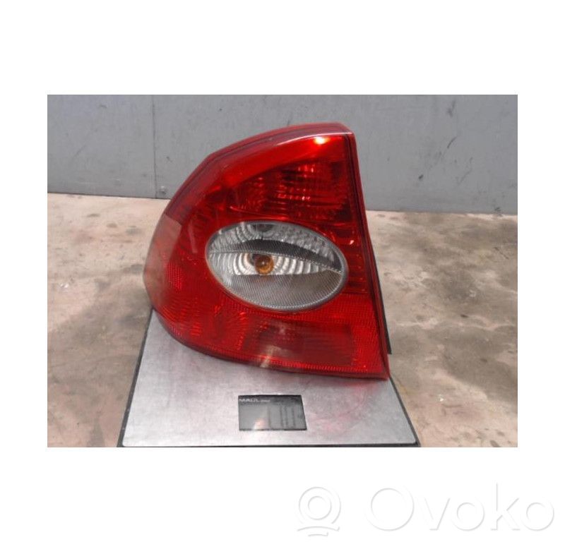Ford Focus Aizmugurējais lukturis virsbūvē 