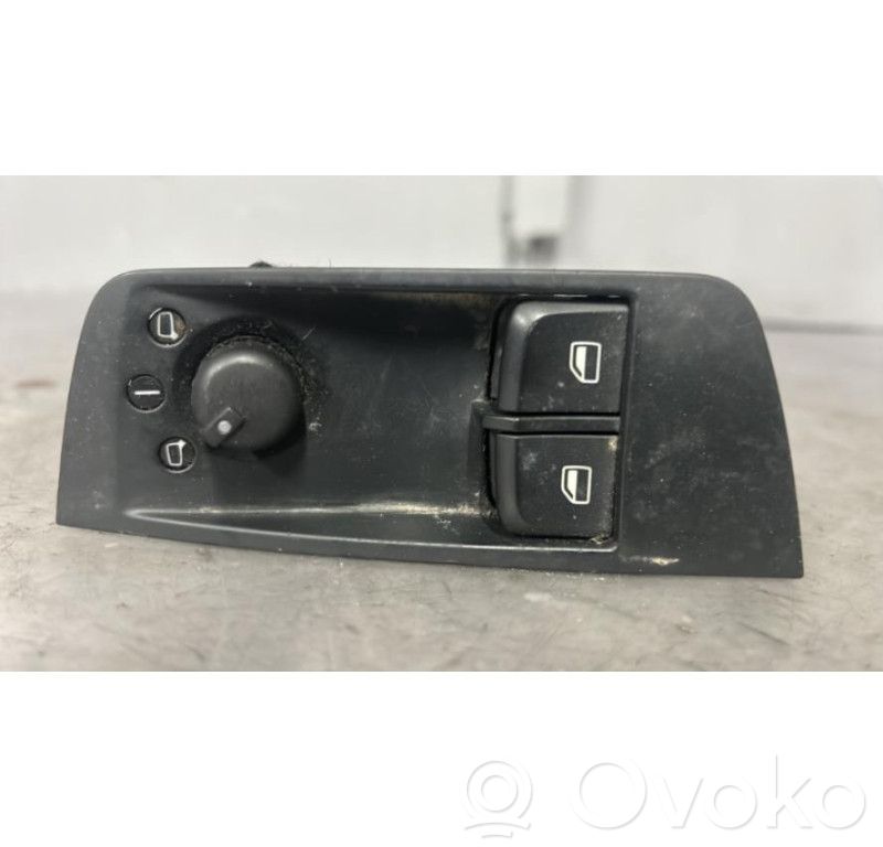 Audi A1 Electric window control switch 