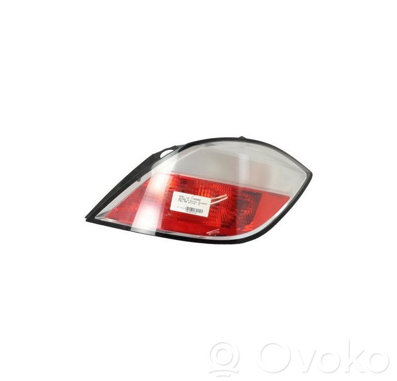 Opel Astra H Aizmugurējais lukturis virsbūvē 