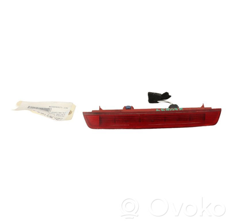 Renault Kadjar Third/center stoplight 