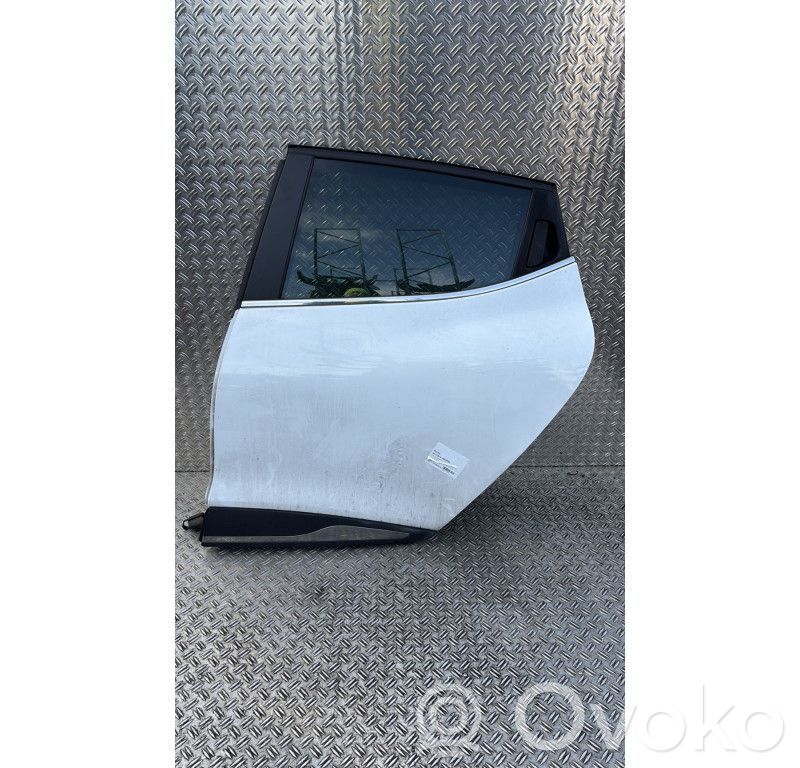 Renault Clio IV Puerta trasera 