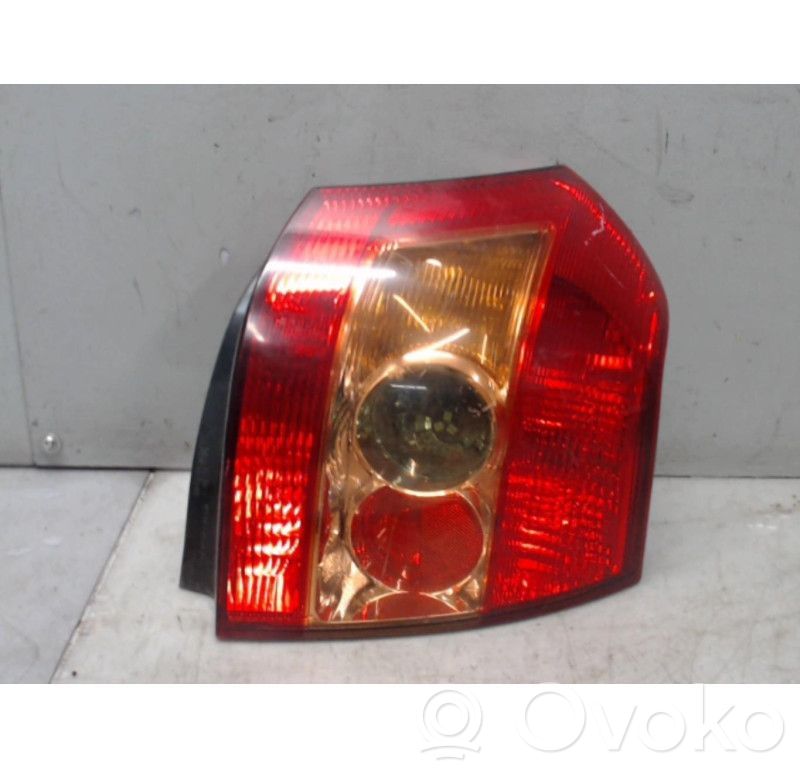 Toyota Corolla E120 E130 Lampă spate în caroserie 
