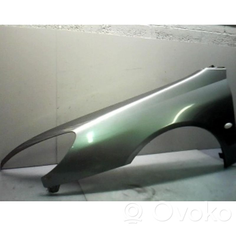 Peugeot 607 Sparnas 