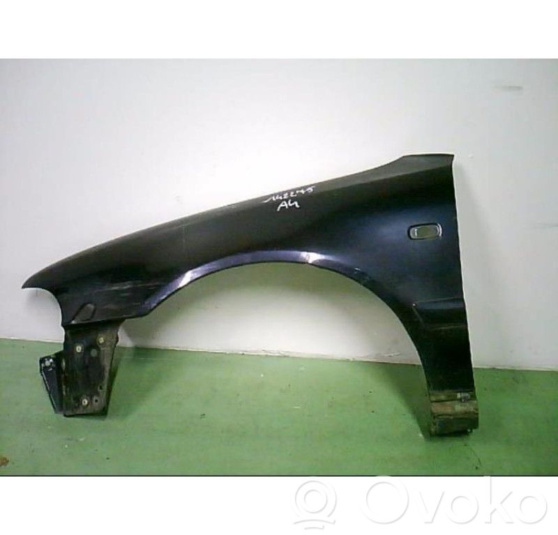 Audi A4 S4 B5 8D Guardabarro 