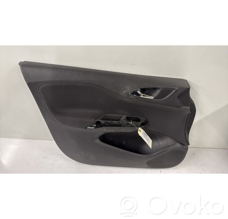Opel Corsa E Etuoven verhoilu 