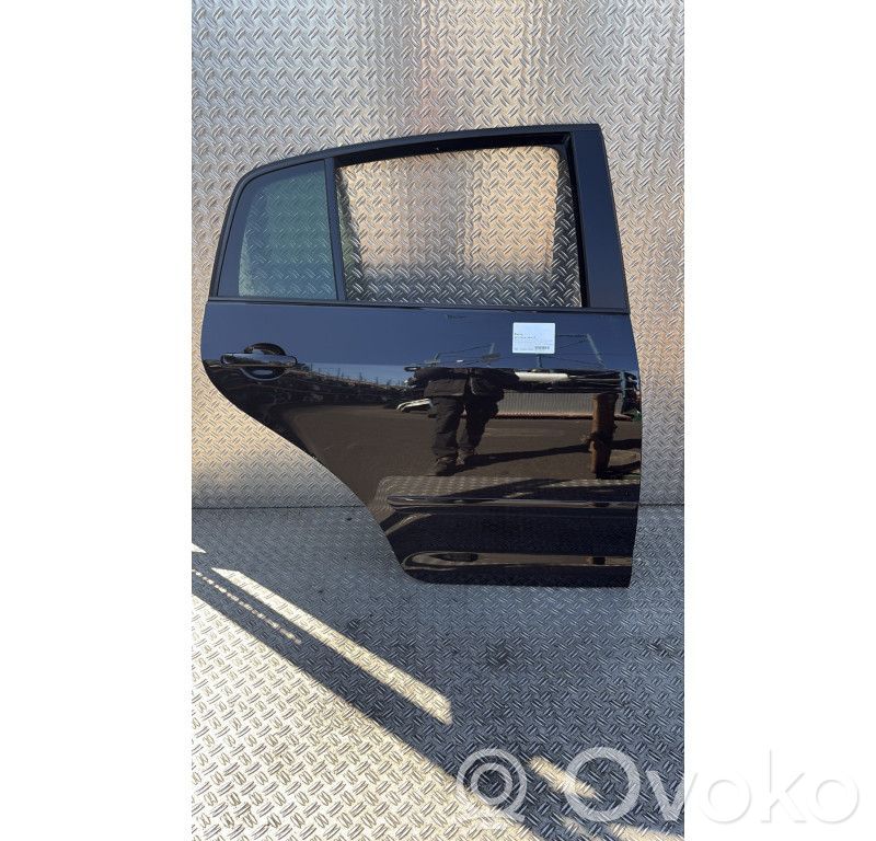 Drzwi tylne   5M0833302M