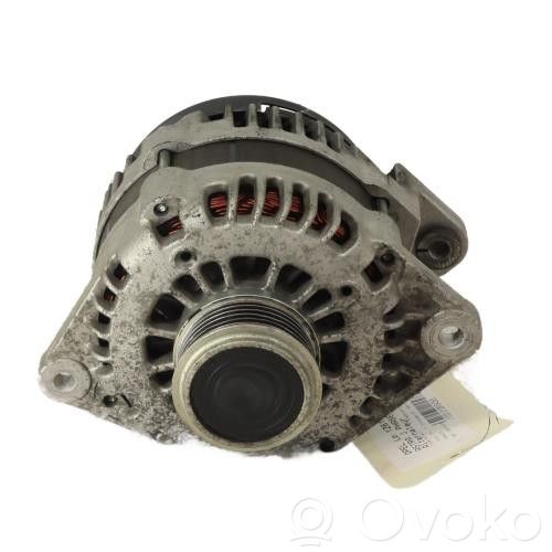Opel Astra J Alternador 